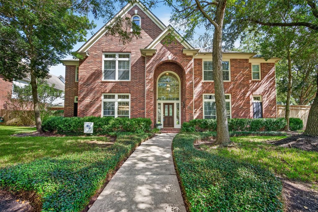 Image 1 of property listing at 10335 Shipmans Landing Drive, Missouri City, TX 77459