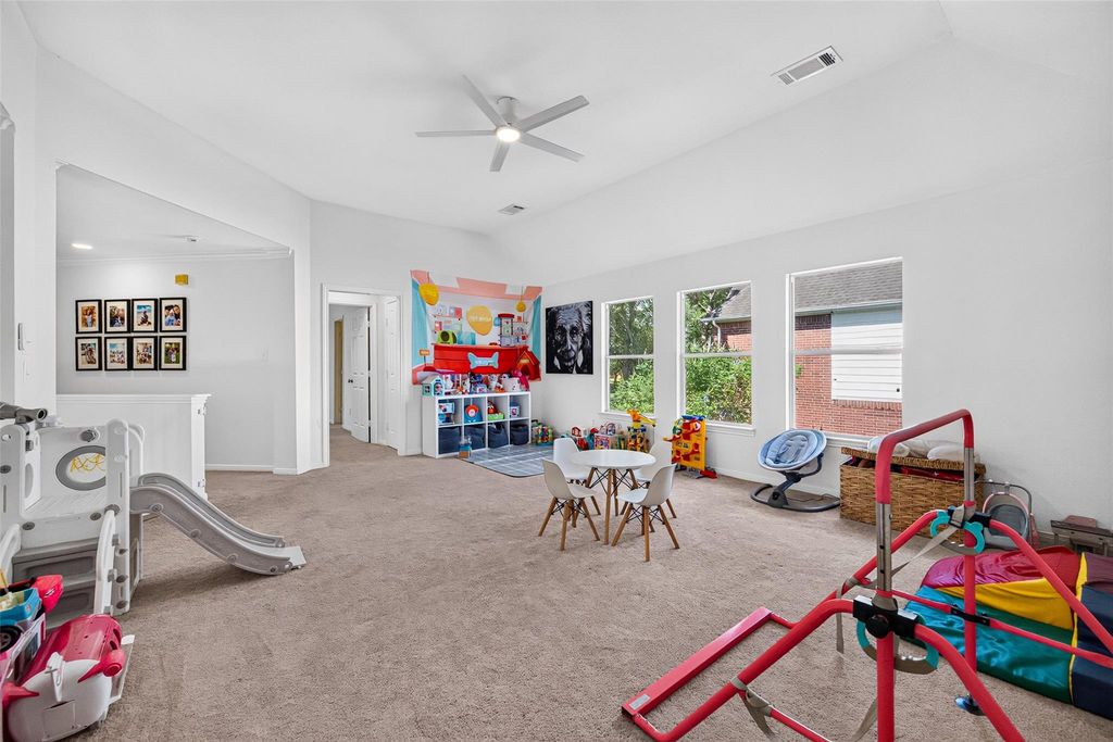 Image 17 of property listing at 10335 Shipmans Landing Drive, Missouri City, TX 77459