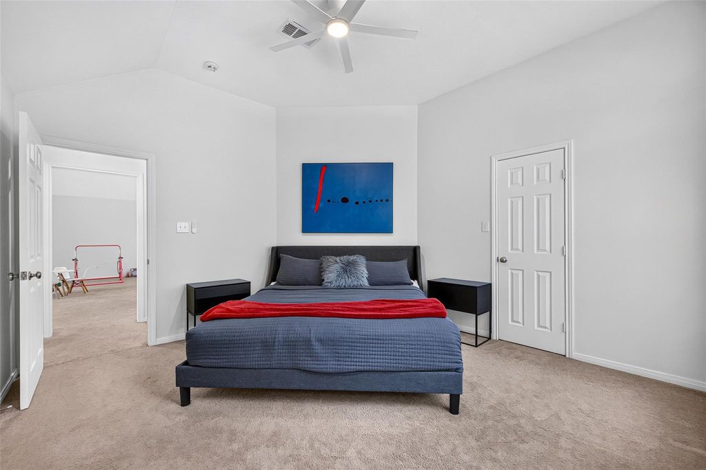 Image 19 of property listing at 10335 Shipmans Landing Drive, Missouri City, TX 77459