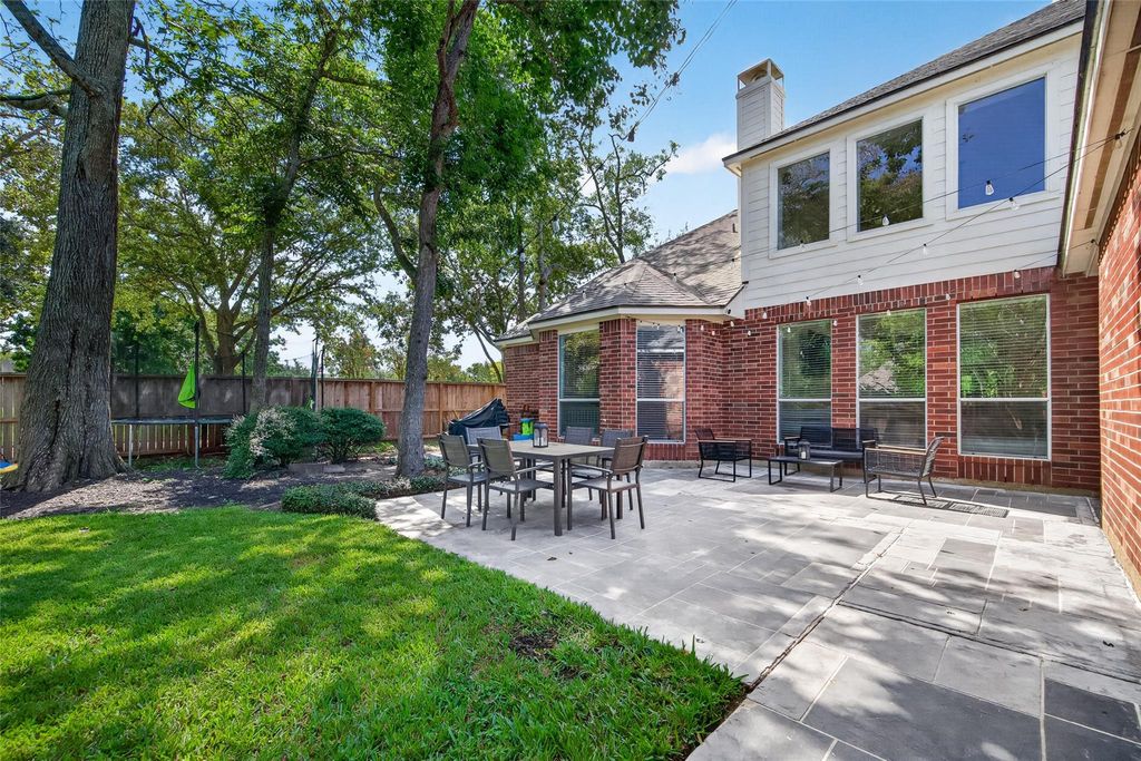 Image 28 of property listing at 10335 Shipmans Landing Drive, Missouri City, TX 77459