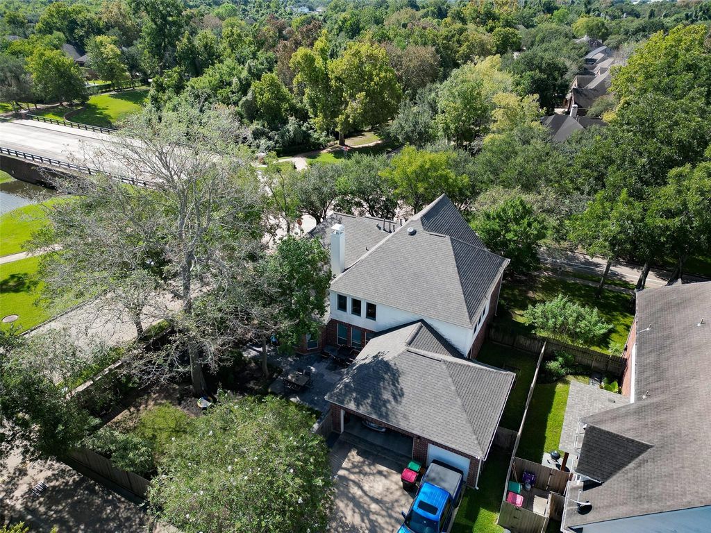 Image 31 of property listing at 10335 Shipmans Landing Drive, Missouri City, TX 77459