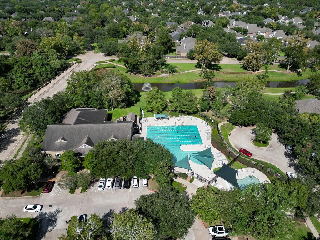 Image 32 of property listing at 10335 Shipmans Landing Drive, Missouri City, TX 77459