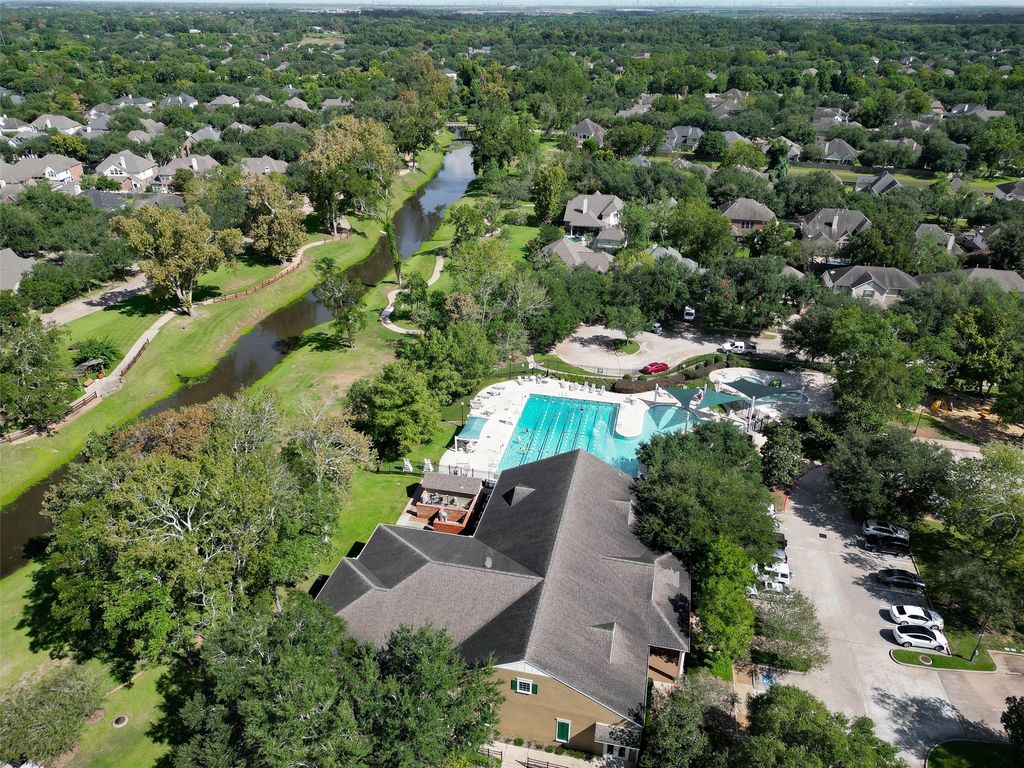 Image 33 of property listing at 10335 Shipmans Landing Drive, Missouri City, TX 77459