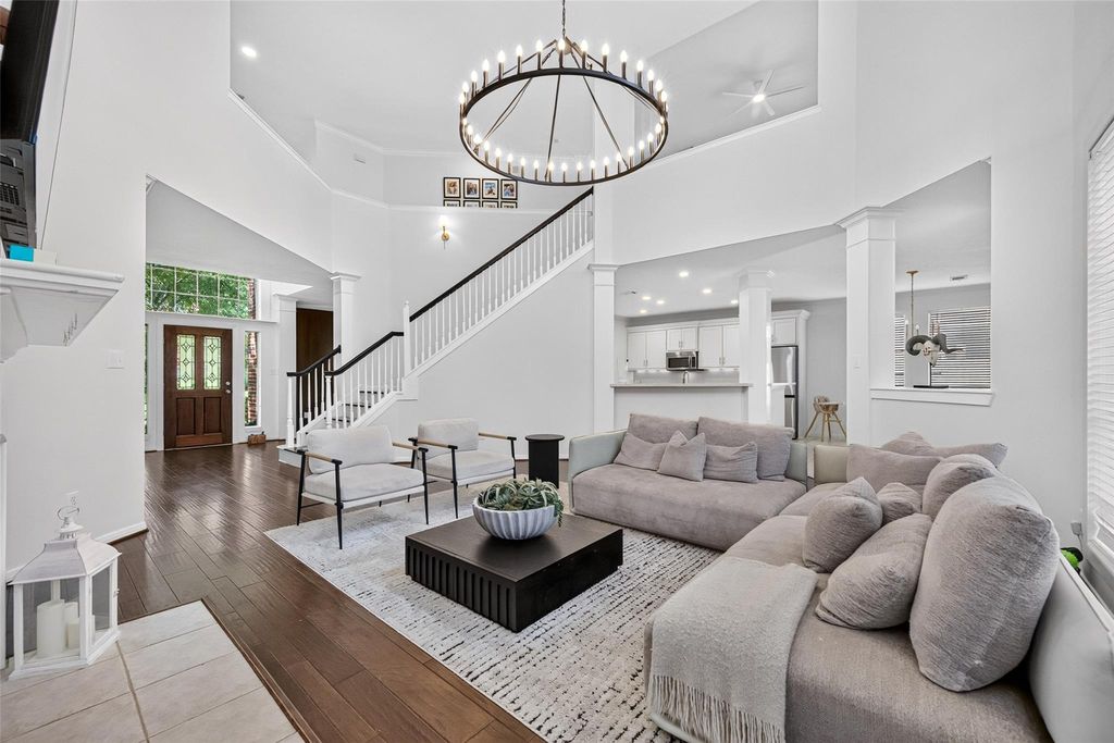 Image 5 of property listing at 10335 Shipmans Landing Drive, Missouri City, TX 77459