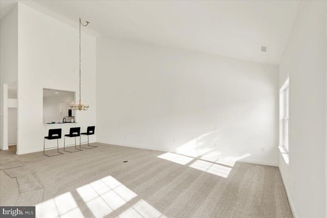 424 OAK HILL LN, Reading, PA 19610