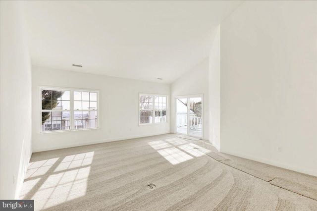 424 OAK HILL LN, Reading, PA 19610