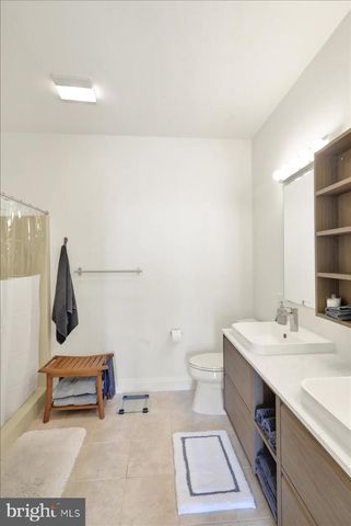 424 OAK HILL LN, Reading, PA 19610