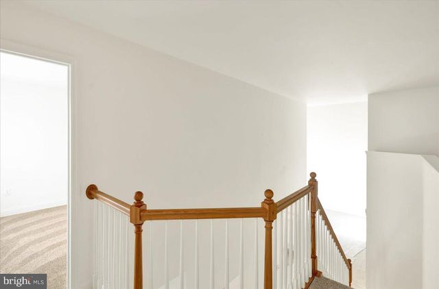 424 OAK HILL LN, Reading, PA 19610