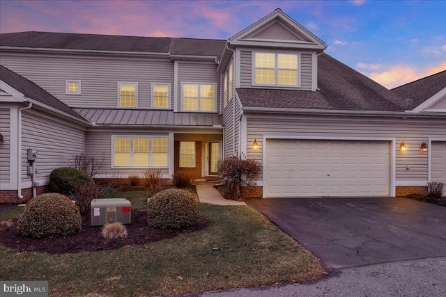 424 OAK HILL LN, Reading, PA 19610