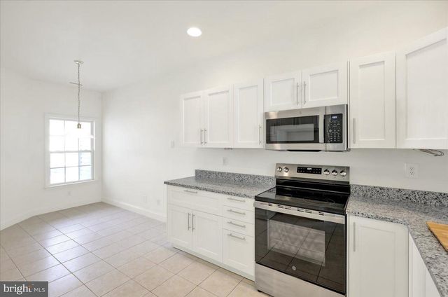 424 OAK HILL LN, Reading, PA 19610