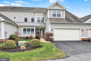 424 OAK HILL LN, Reading, PA 19610