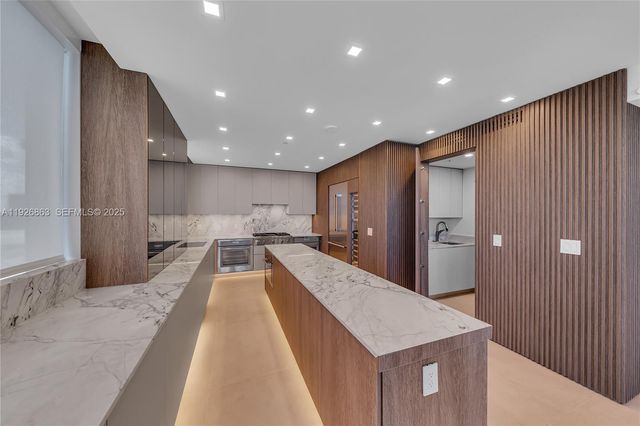 3535 S Ocean Dr 1003, Hollywood, FL 33019