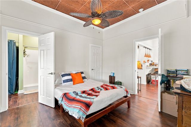 8 Owen Street, Eureka Springs, AR 72632