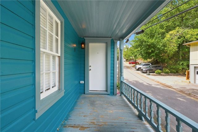 8 Owen Street, Eureka Springs, AR 72632