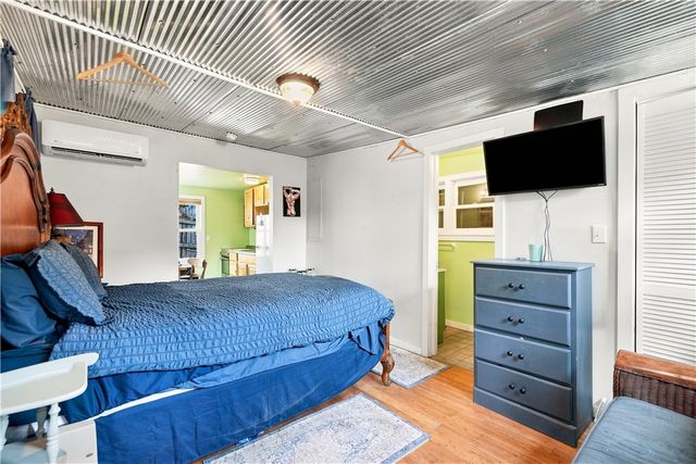 8 Owen Street, Eureka Springs, AR 72632