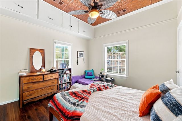 8 Owen Street, Eureka Springs, AR 72632
