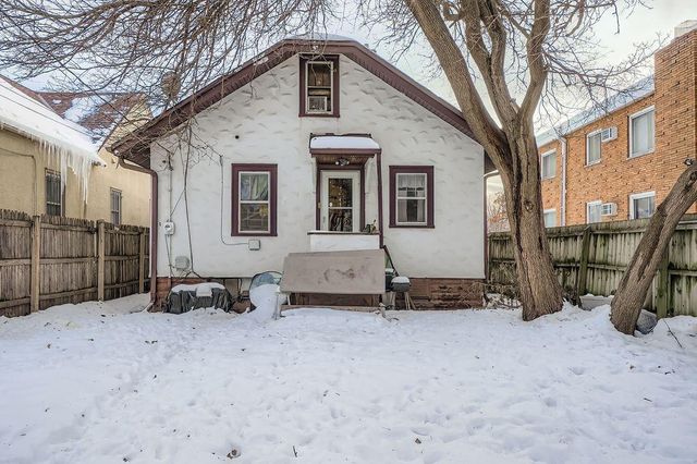 971 Thomas Avenue, Saint Paul, MN 55104
