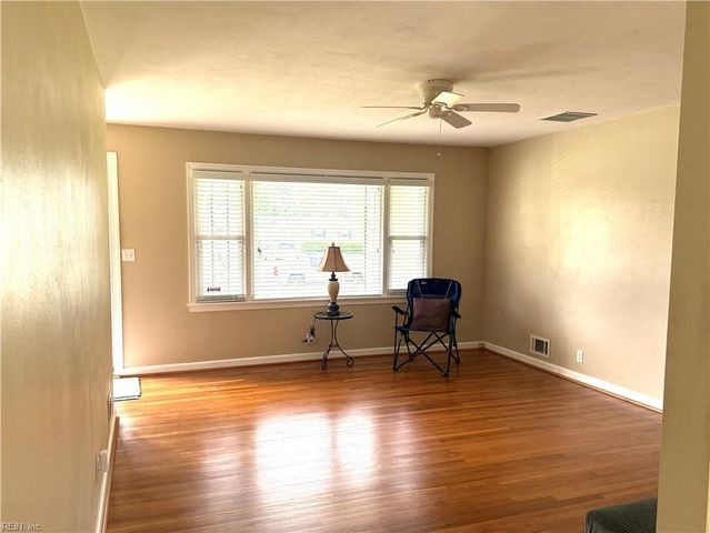5445 Shadowwood DR, Virginia Beach, VA 23455