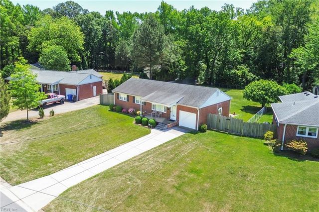 5445 Shadowwood DR, Virginia Beach, VA 23455