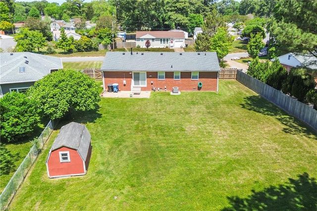 5445 Shadowwood DR, Virginia Beach, VA 23455