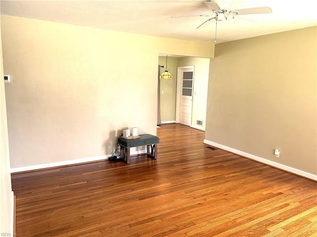 5445 Shadowwood DR, Virginia Beach, VA 23455