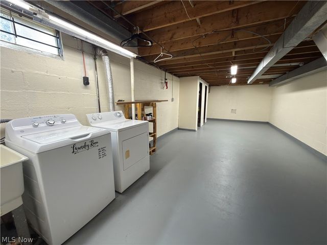 1215 Valley View Drive, Boardman, OH 44512