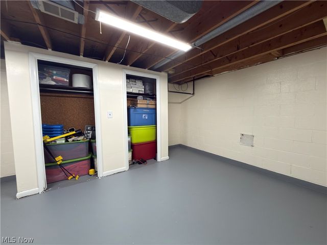 1215 Valley View Drive, Boardman, OH 44512