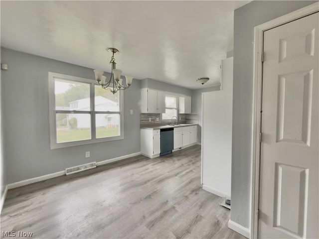 1215 Valley View Drive, Boardman, OH 44512