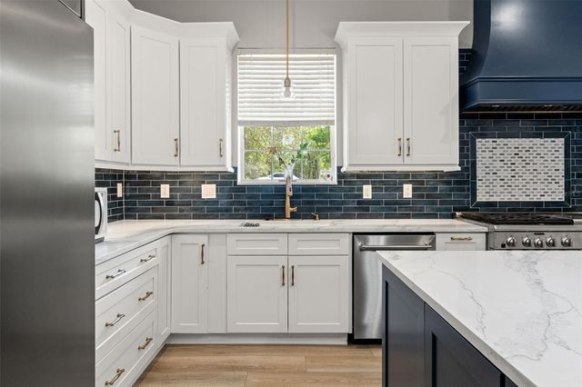 9135 MAZETTE ROAD, Weeki Wachee, FL 34613