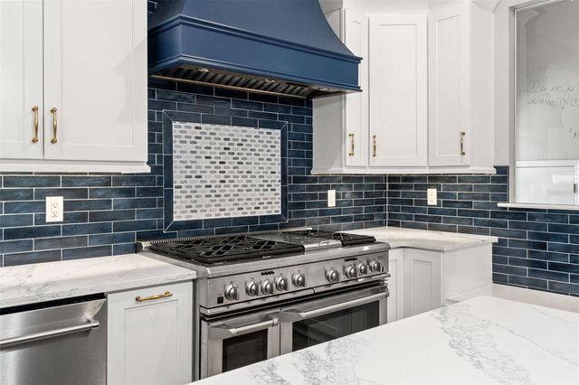 9135 MAZETTE ROAD, Weeki Wachee, FL 34613