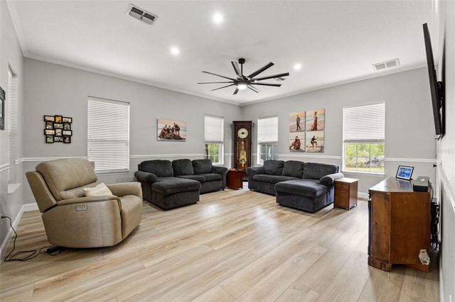 9135 MAZETTE ROAD, Weeki Wachee, FL 34613