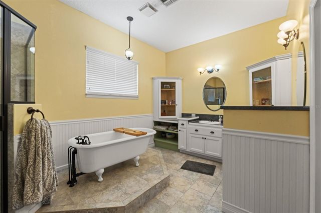 9135 MAZETTE ROAD, Weeki Wachee, FL 34613