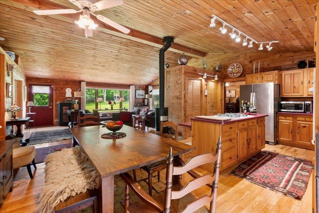 6 Dwyers Camp Road, Shaftsbury, VT 05262