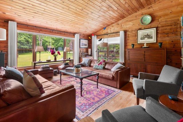 6 Dwyers Camp Road, Shaftsbury, VT 05262