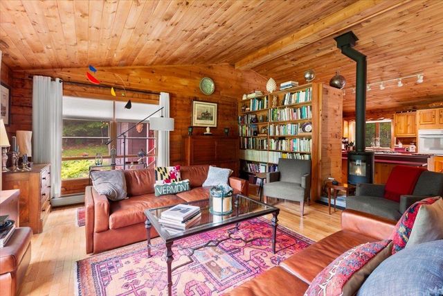 6 Dwyers Camp Road, Shaftsbury, VT 05262