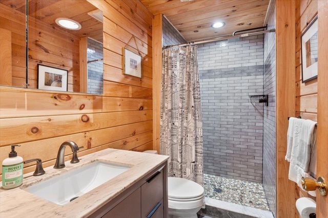 6 Dwyers Camp Road, Shaftsbury, VT 05262