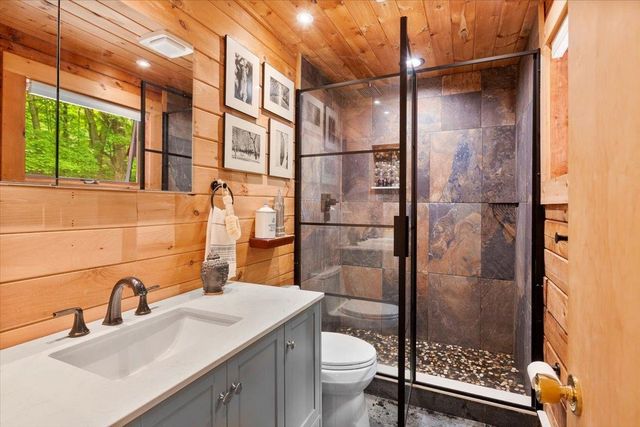 6 Dwyers Camp Road, Shaftsbury, VT 05262