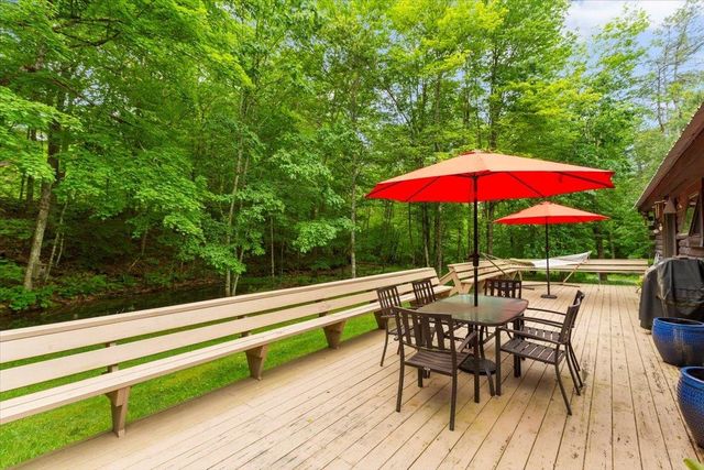 6 Dwyers Camp Road, Shaftsbury, VT 05262