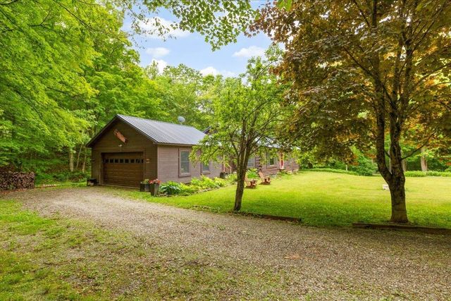 6 Dwyers Camp Road, Shaftsbury, VT 05262