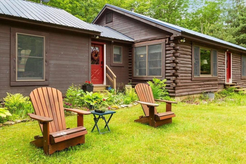 6 Dwyers Camp Road, Shaftsbury, VT 05262