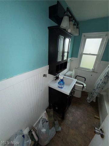 654 E 240 Street, Euclid, OH 44123