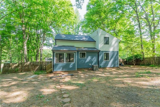 2906 Rhonswood Drive, Tobaccoville, NC 27050