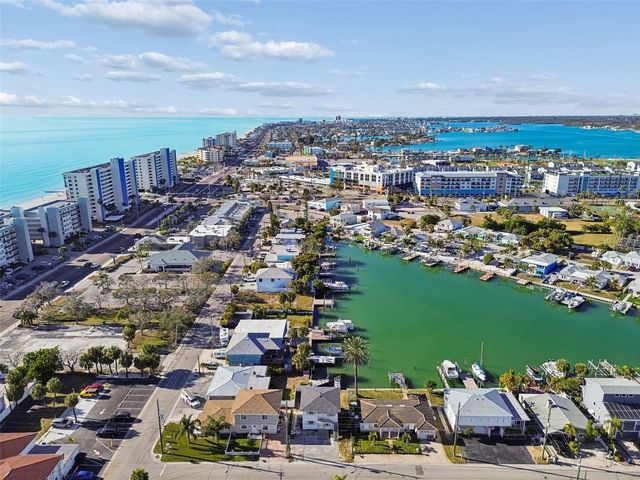 14919 N BAYSHORE DRIVE 1, Madeira Beach, FL 33708