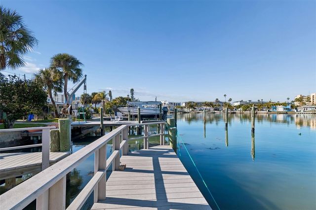 14919 N BAYSHORE DRIVE 1, Madeira Beach, FL 33708
