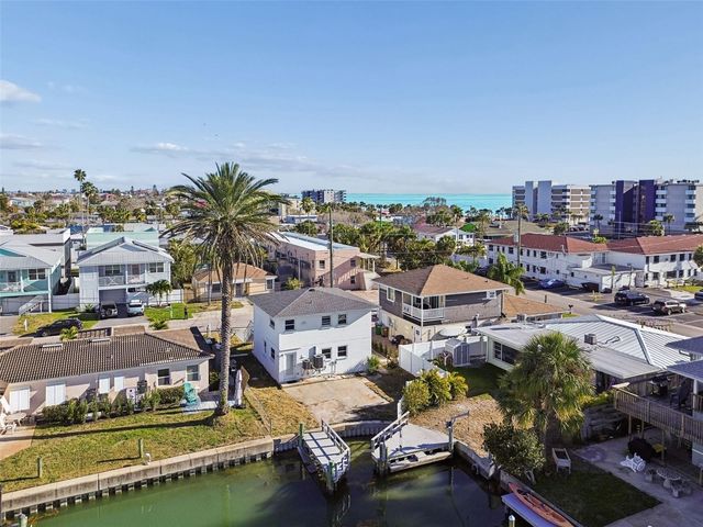 14919 N BAYSHORE DRIVE 1, Madeira Beach, FL 33708
