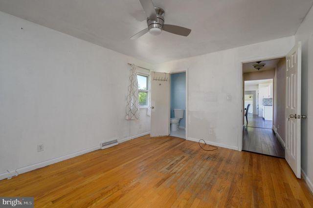 1654 WASHINGTON AVE, Vineland, NJ 08361