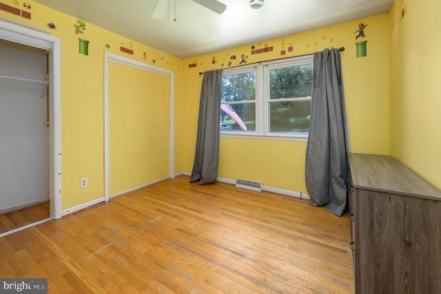 1654 WASHINGTON AVE, Vineland, NJ 08361