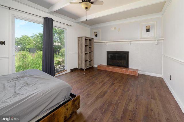 1654 WASHINGTON AVE, Vineland, NJ 08361