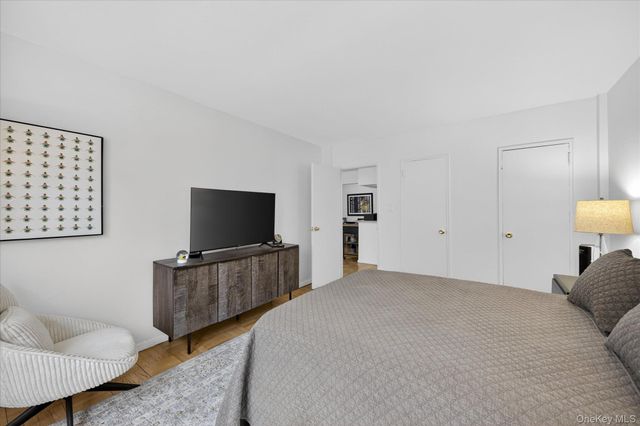 6535 Broadway 1G, Bronx, NY 10471