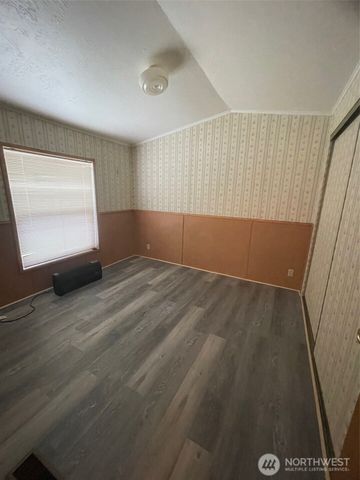 131 SW E Street, Forks, WA 98331